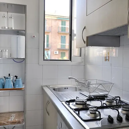 Ur-Nest Alberti Lejlighed
